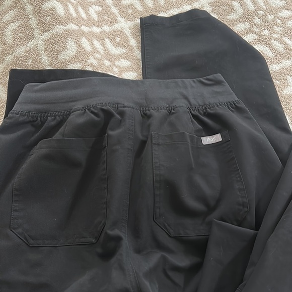 figs black scrubs size S - Picture 4 of 6